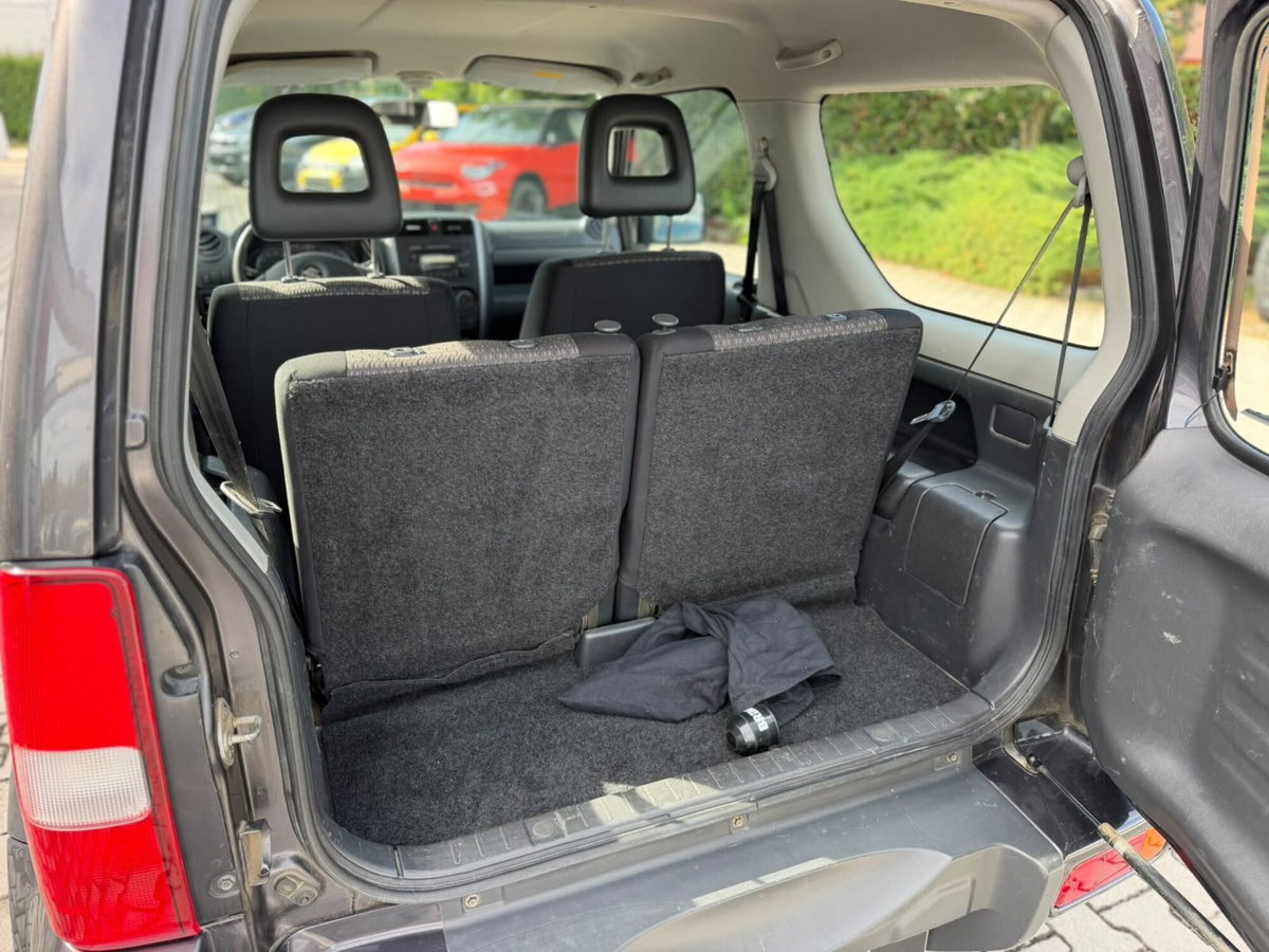 Suzuki Jimny 1.3i 16V cat Cabrio 4WD JLX (9)
