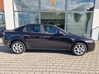 Alfa Romeo 159 1.9 JTDm 150CV Progression (4)