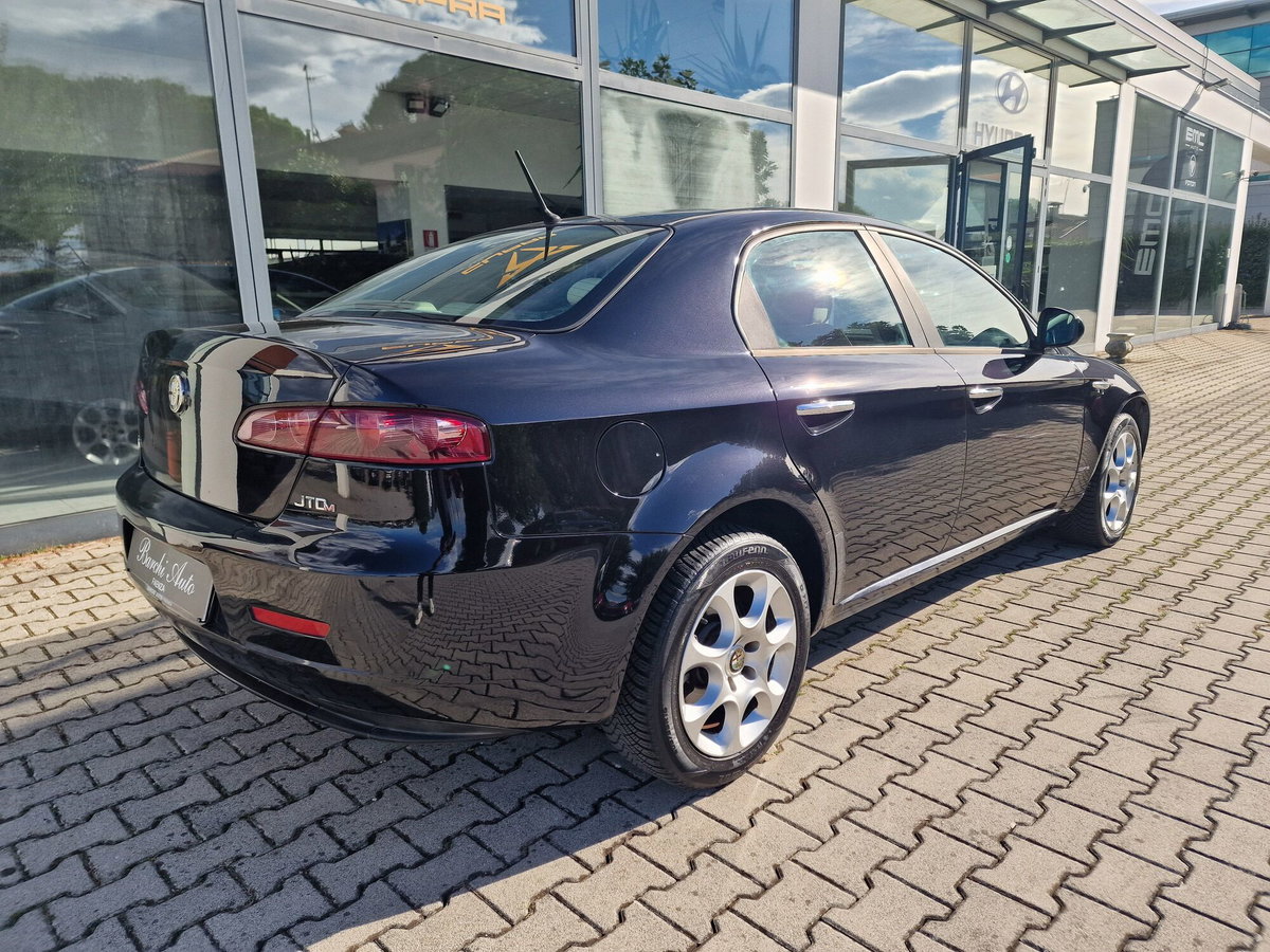 Alfa Romeo 159 1.9 JTDm 150CV Progression (5)