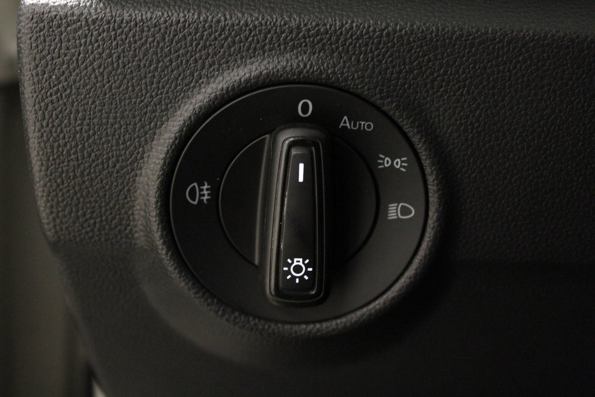 Volkswagen T-Roc 1.0 TSI Life (11)