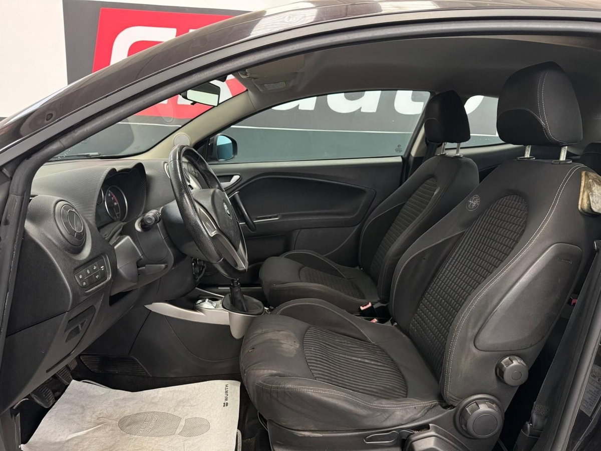 Alfa Romeo MiTo 1.4 105 CV M.air S&S Distinctive Sport Pack (12)