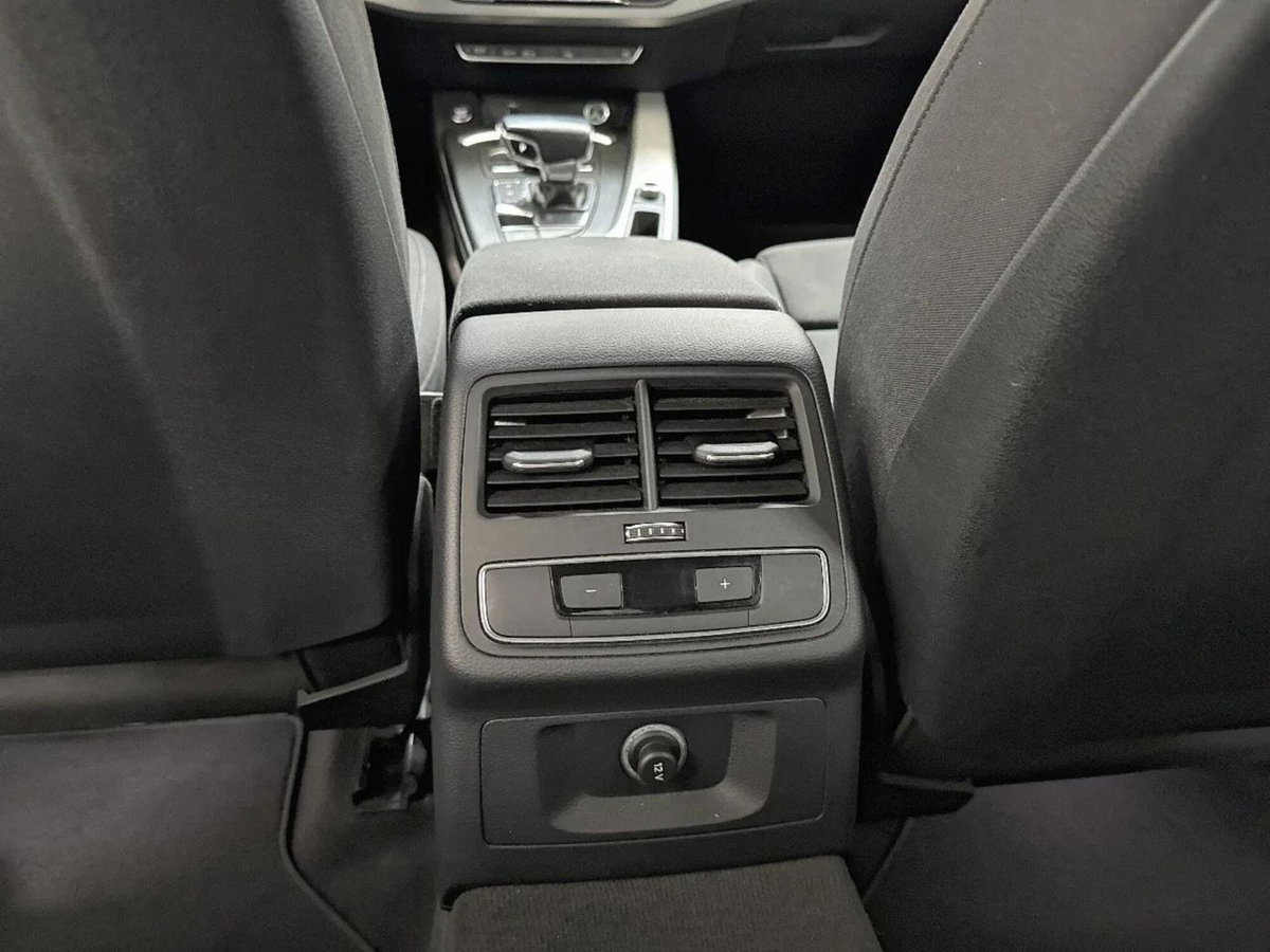 Audi A4 Avant 35 2.0 tfsi mhev Business Advanced 150cv s-tronic (15)