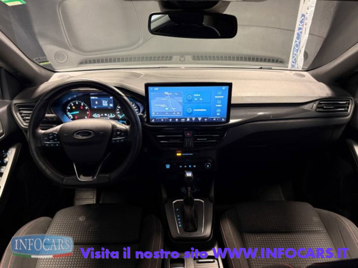 Ford Focus Station Wagon 1.0 EcoBoost Hybrid 155 CV SW ST-Line (11)