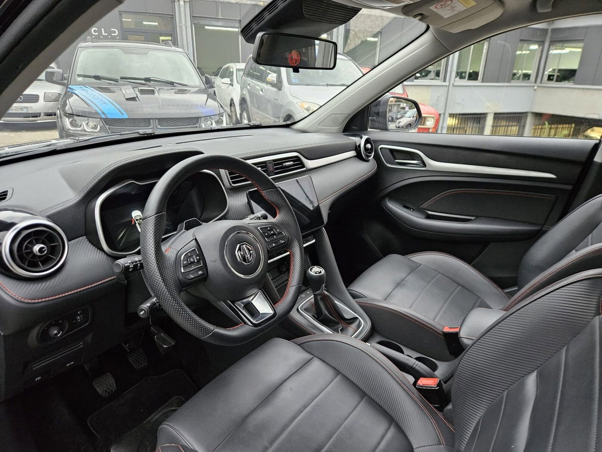 Mg ZS 1.5 Classic Luxury (7)