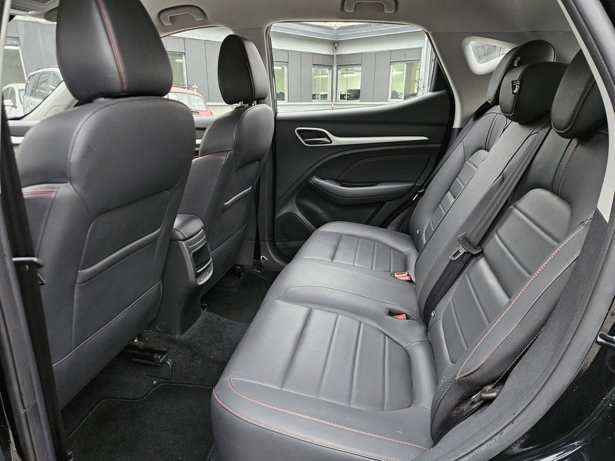 Mg ZS 1.5 Classic Luxury (9)