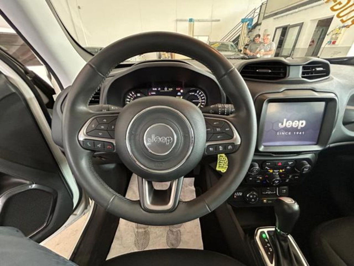 Jeep Renegade 1.3 T4 190CV PHEV 4xe AT6 Limited (10)