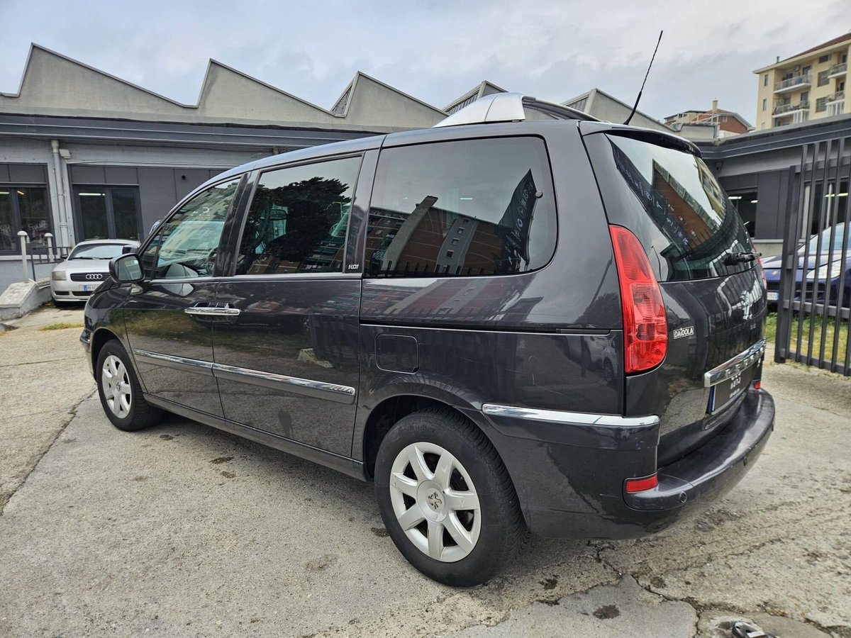 Peugeot 807 HDi 136CV ST (6)