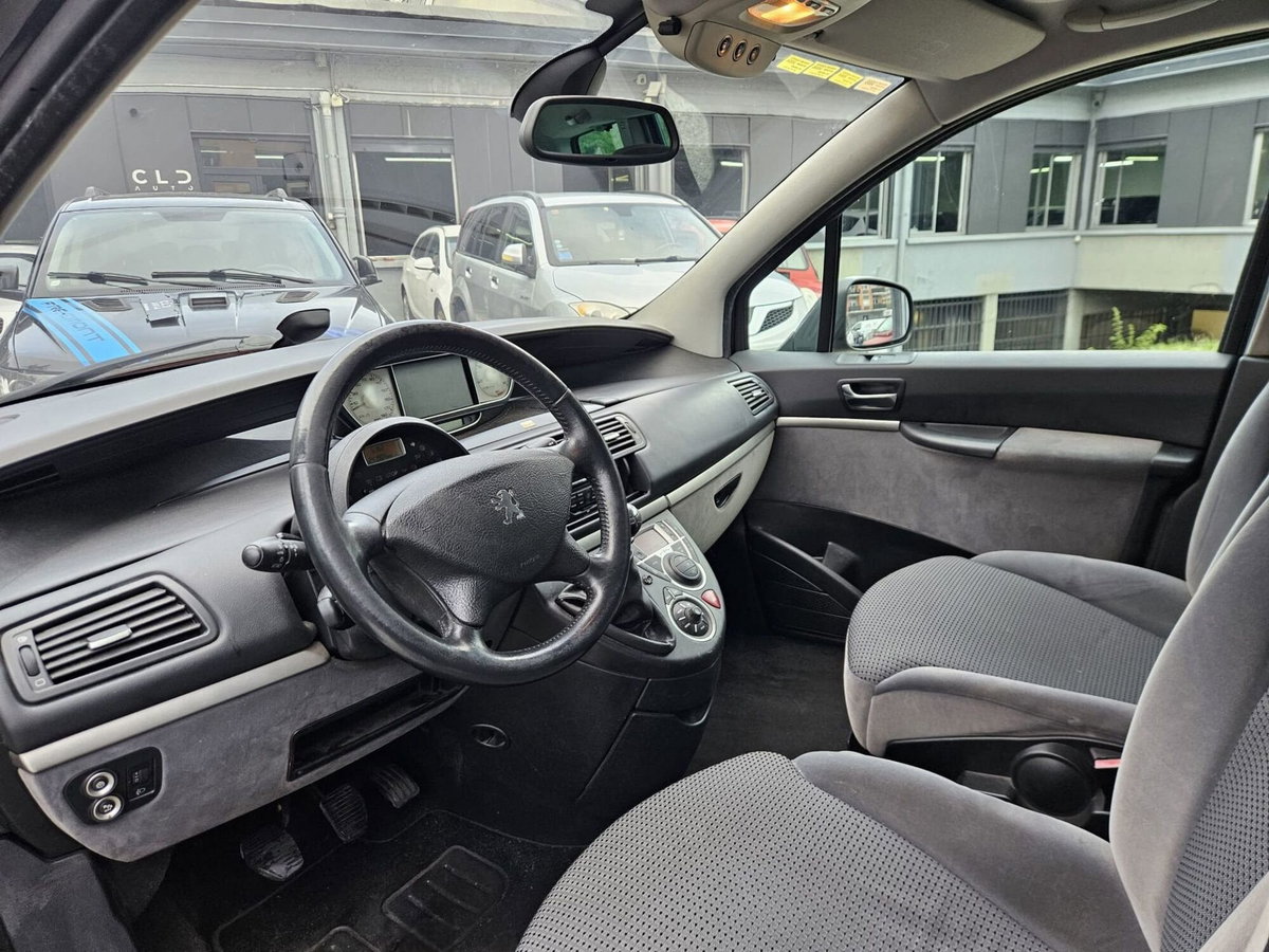 Peugeot 807 HDi 136CV ST (7)