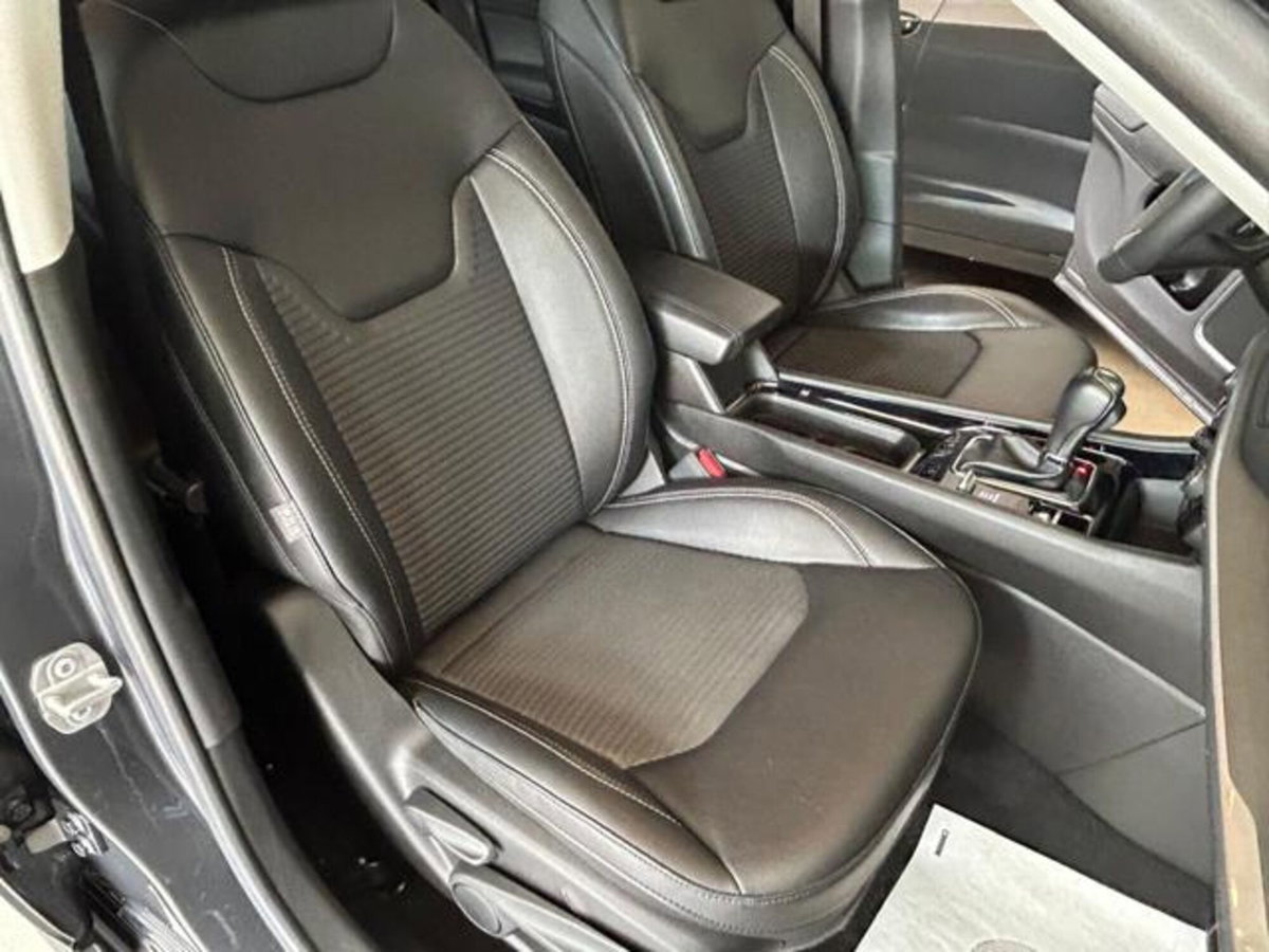 Jeep Compass 1.3 T4 190CV PHEV AT6 4xe Limited (17)