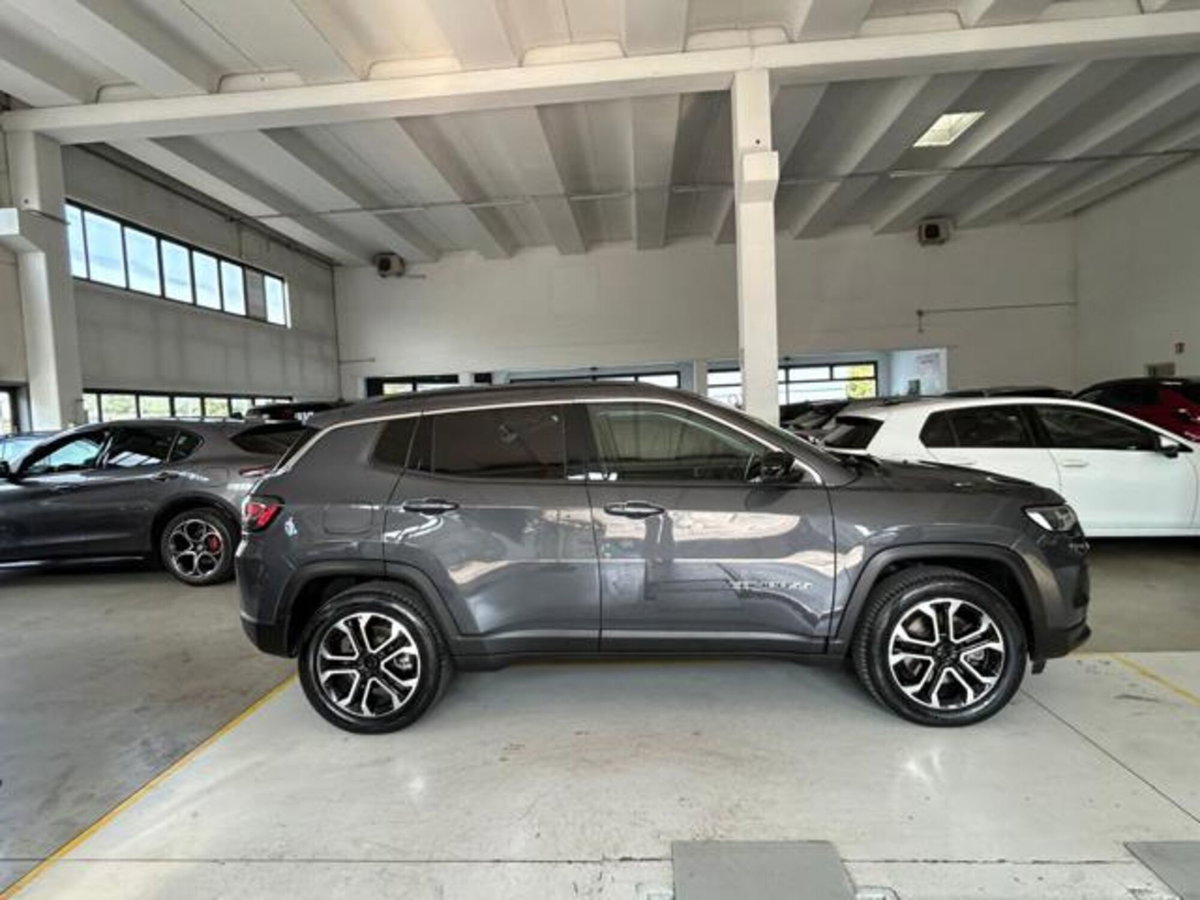 Jeep Compass 1.3 T4 190CV PHEV AT6 4xe Limited (4)
