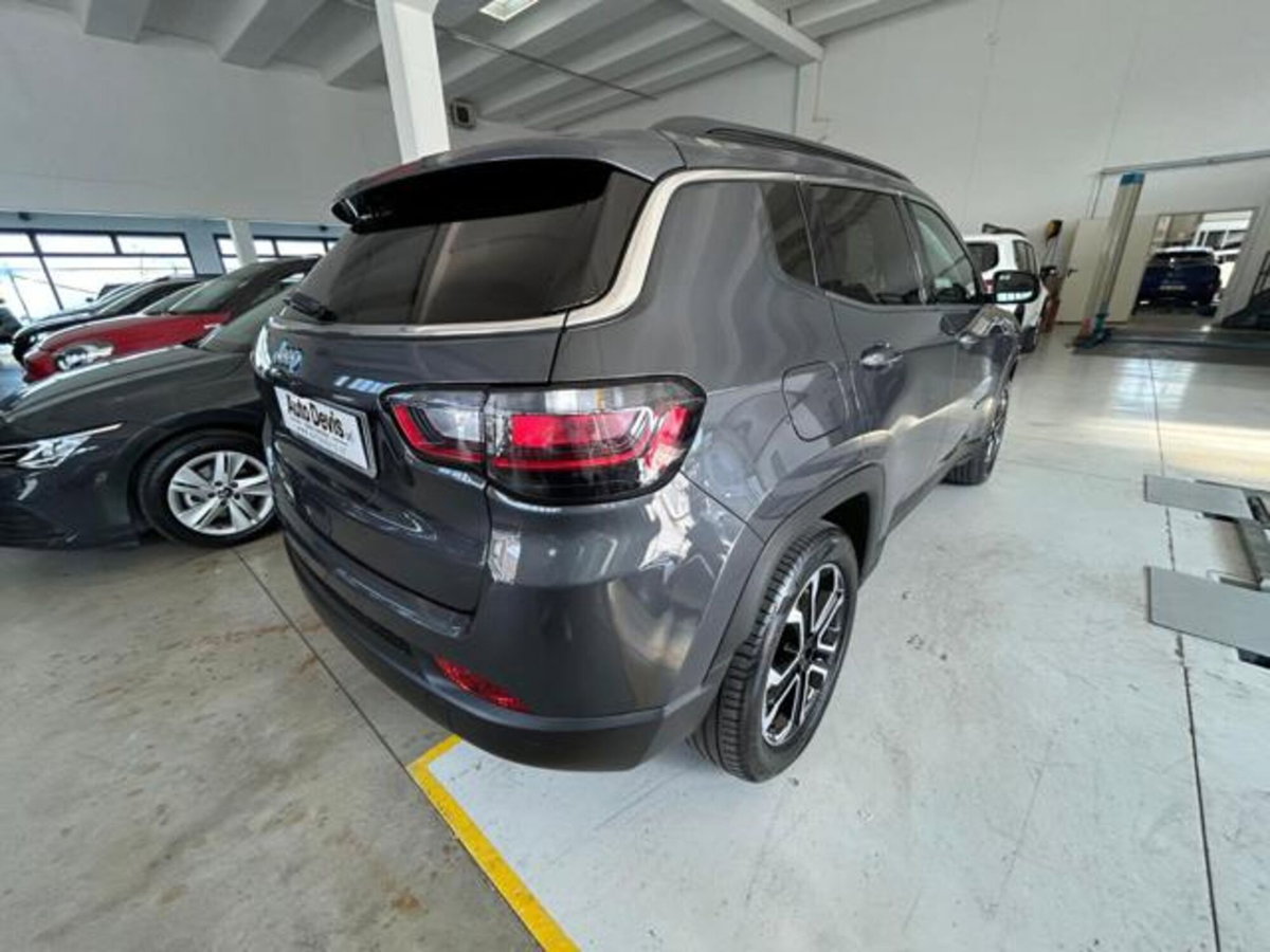 Jeep Compass 1.3 T4 190CV PHEV AT6 4xe Limited (7)