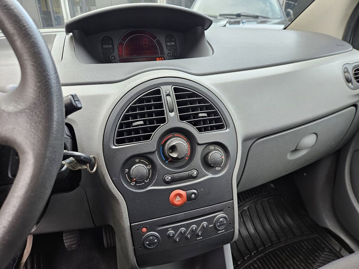 Renault Modus 1.2 16V GPL Dynamique (13)
