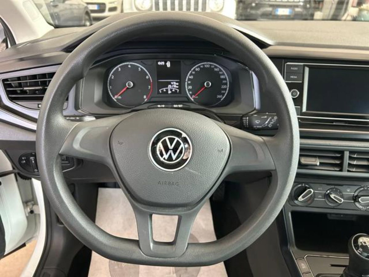 Volkswagen Polo 1.0 Life 80cv (13)