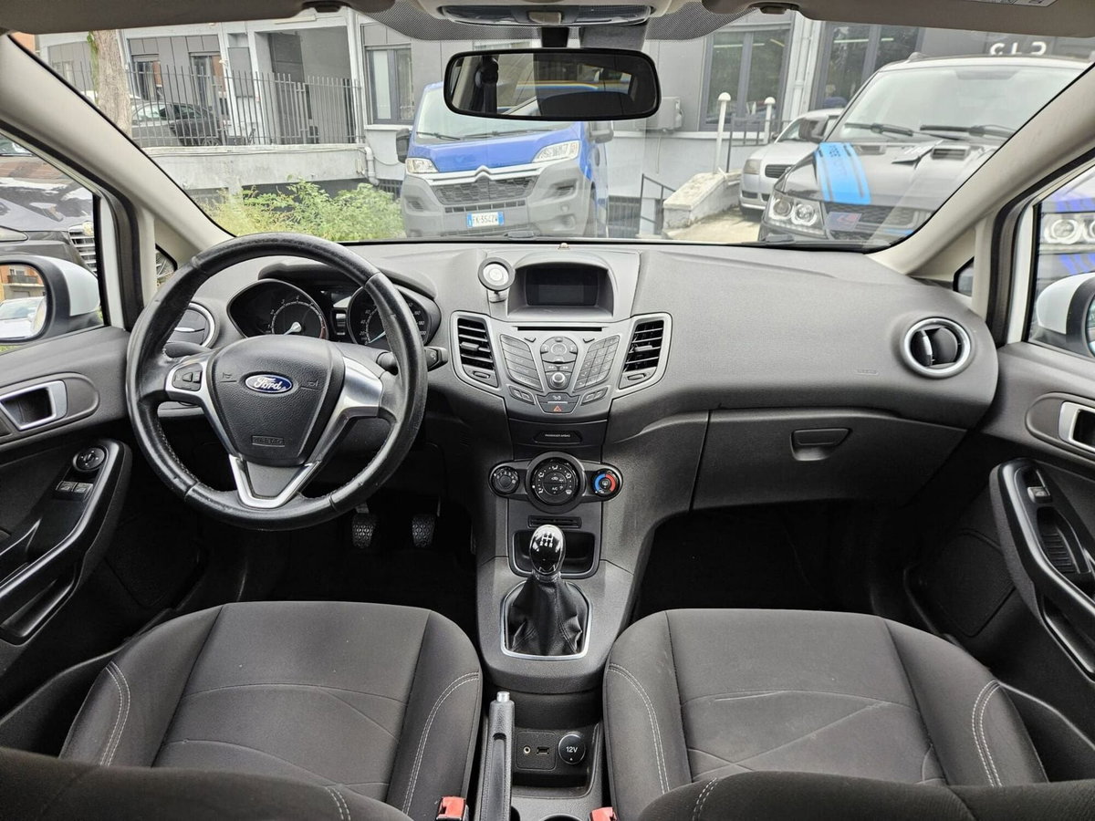 Ford Fiesta 1.0 80CV 5 porte (10)