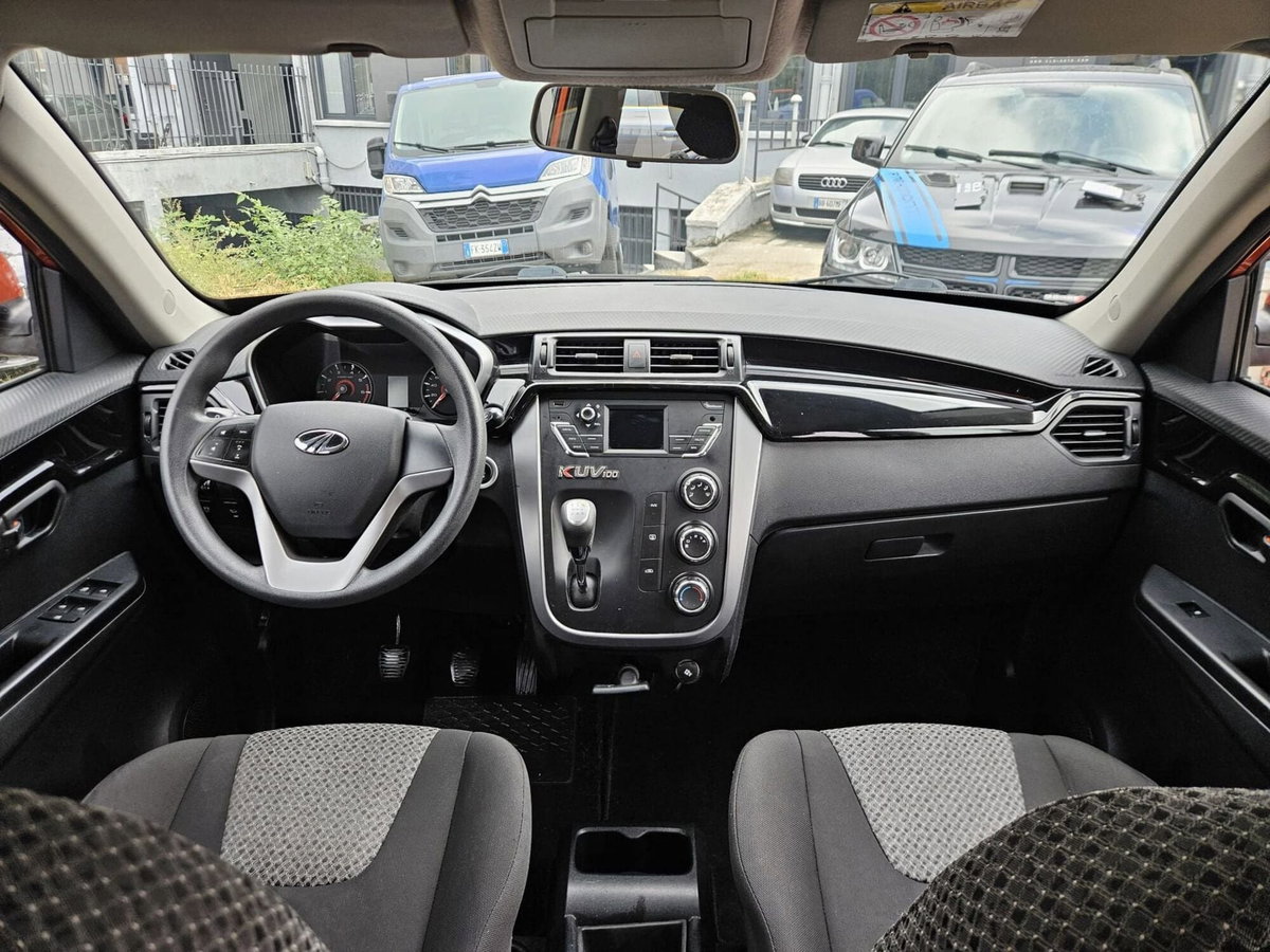 Mahindra KUV100 KUV100 1.2 VVT K8 (7)