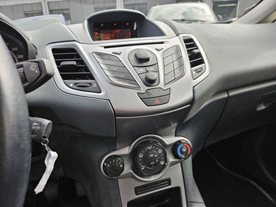 Ford Fiesta 1.4 3 porte Bz.- GPL Titanium (12)