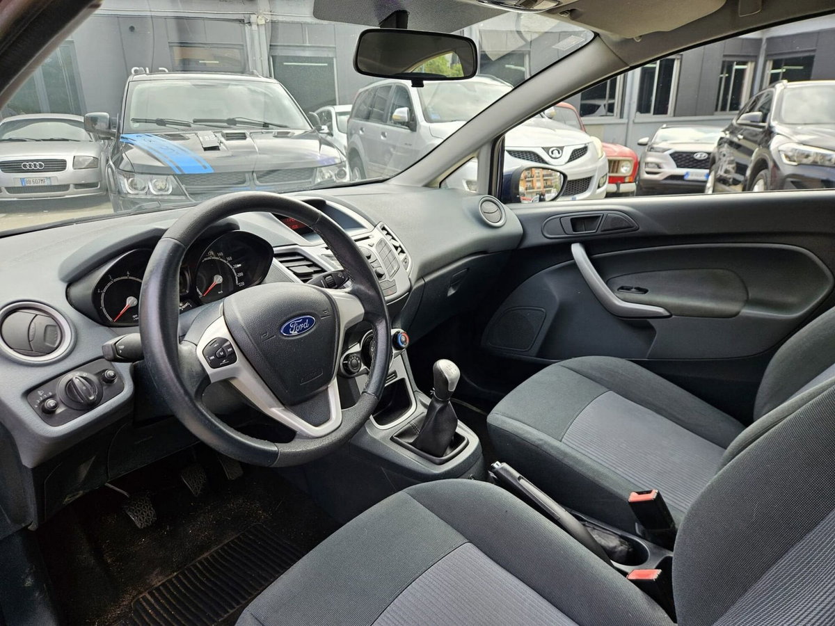 Ford Fiesta 1.4 3 porte Bz.- GPL Titanium (6)