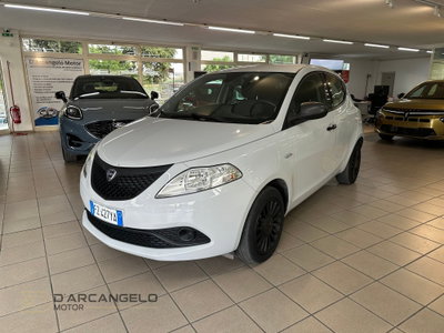 Lancia Ypsilon 1.2 69 CV 5 porte GPL Ecochic Silver usata