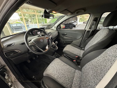 Lancia Ypsilon 1.2 69 CV 5 porte GPL Ecochic Silver (19)