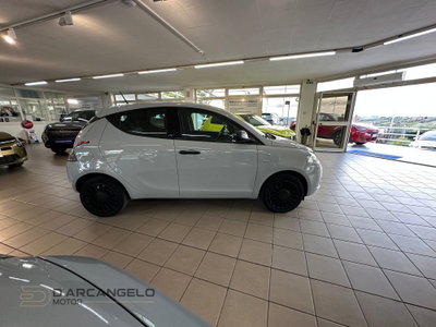 Lancia Ypsilon 1.2 69 CV 5 porte GPL Ecochic Silver (4)