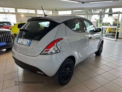 Lancia Ypsilon 1.2 69 CV 5 porte GPL Ecochic Silver (5)