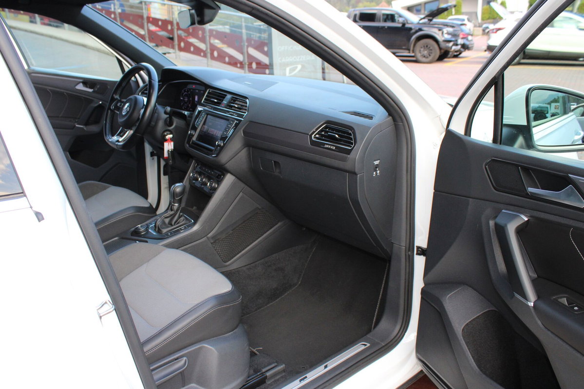 Volkswagen Tiguan 2.0 TDI 190 CV SCR DSG 4MOTION Executive BMT (17)