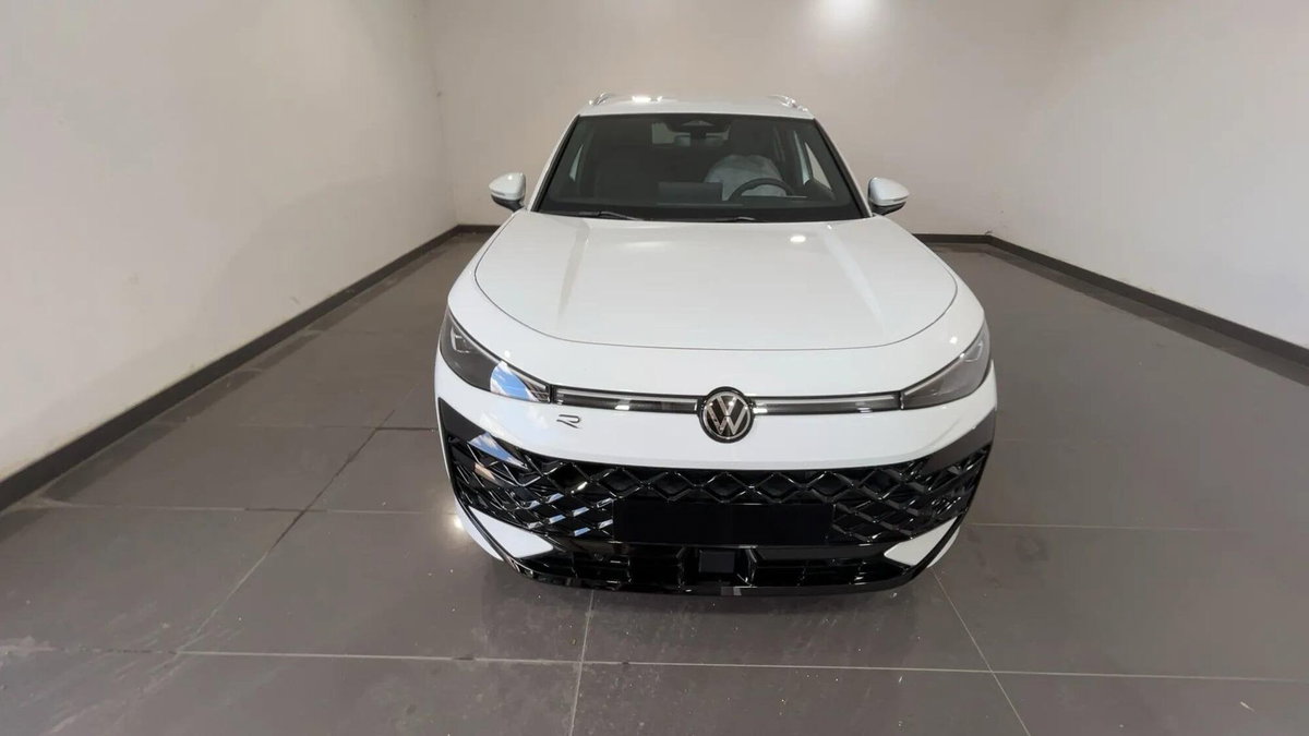 Volkswagen T-Roc 1.5 etsi R-Line 150cv dsg (2)