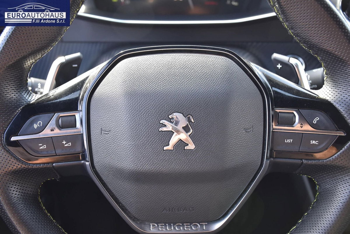 Peugeot 2008 PureTech 130 S&S EAT8 GT Line (12)