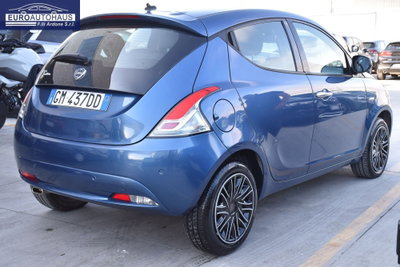 Lancia Ypsilon 1.0 FireFly 5 porte S&S Hybrid Ecochic Gold (4)