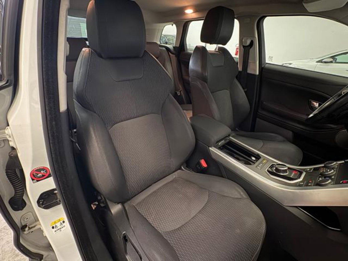 Land Rover Range Rover Evoque 2.0 eD4 5p. SE (11)