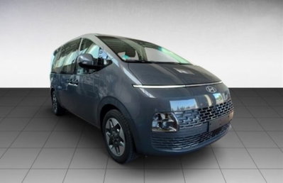 Hyundai Staria 1.6 hev 2wd auto (3)