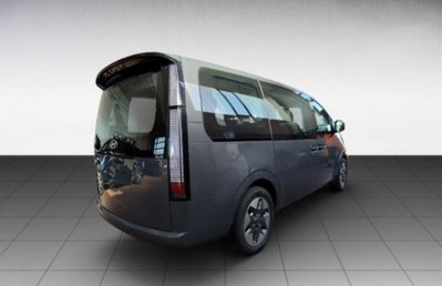 Hyundai Staria 1.6 hev 2wd auto (4)