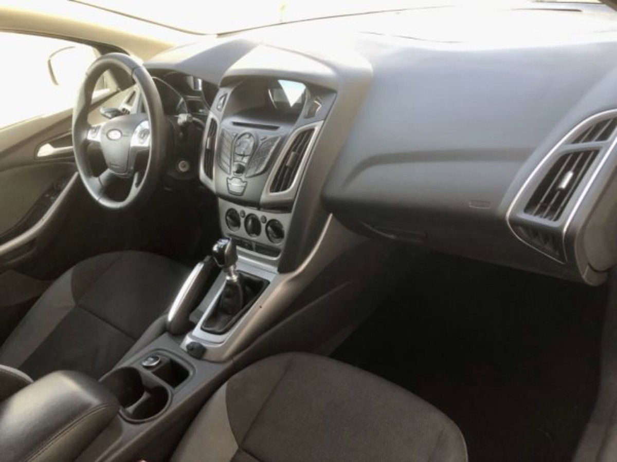 Ford Focus Station Wagon 1.6 TDCi 115 CV SW (12)