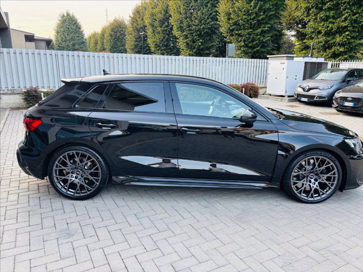 Audi RS 3 Sportback 3 TFSI quattro S tronic (5)