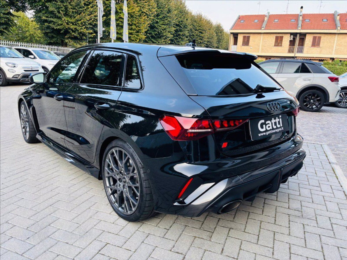 Audi RS 3 Sportback 3 TFSI quattro S tronic (8)