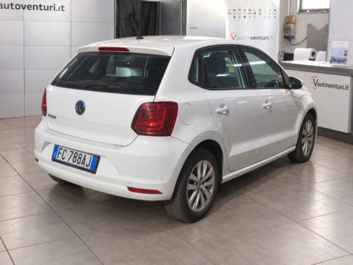 Volkswagen Polo 1.0 MPI 5p. Trendline (2)