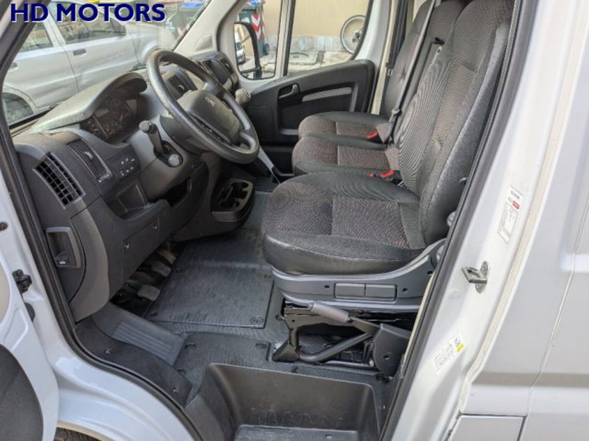 Fiat Ducato Furgone Vetrato 33 LH2 2.2 mjt3 140cv  serie 8 (7)