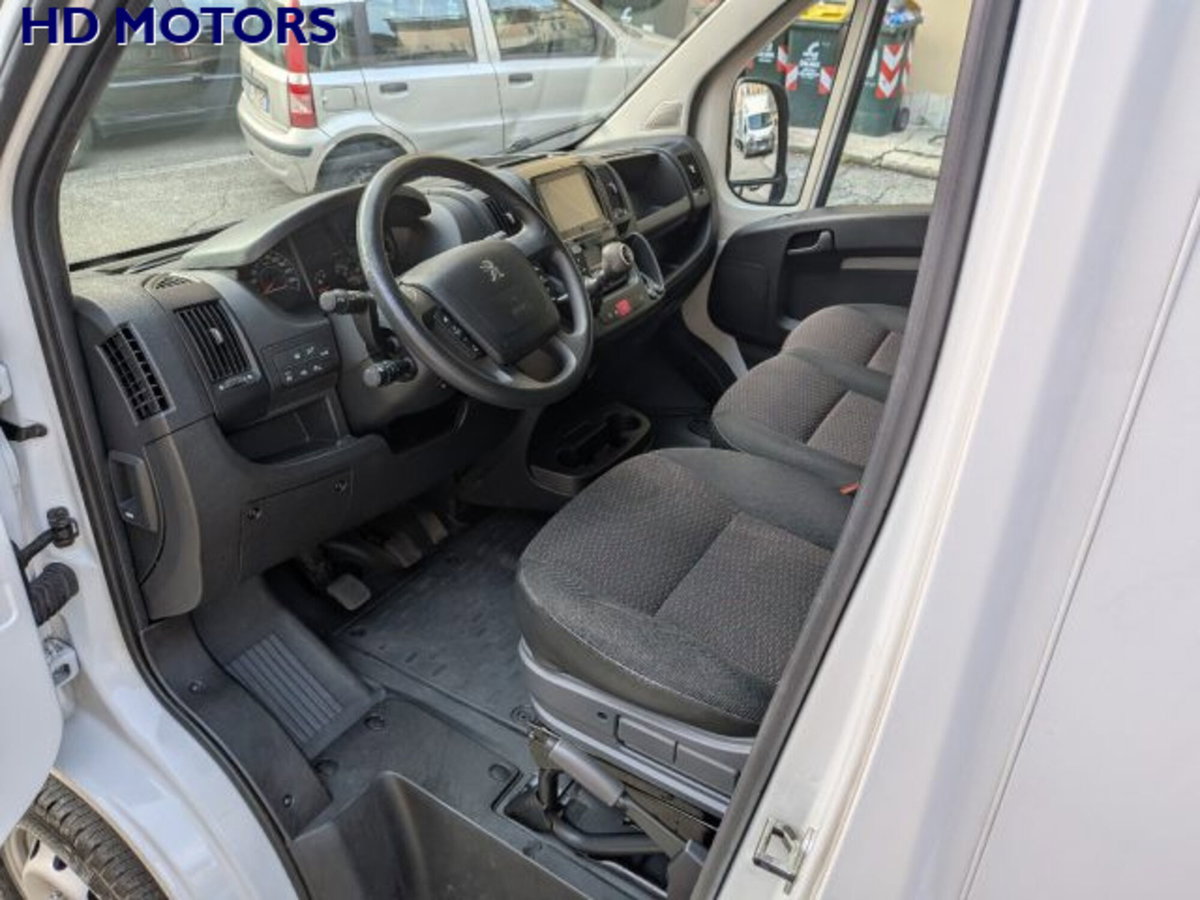 Fiat Ducato Furgone Vetrato 33 LH2 2.2 mjt3 140cv  serie 8 (8)