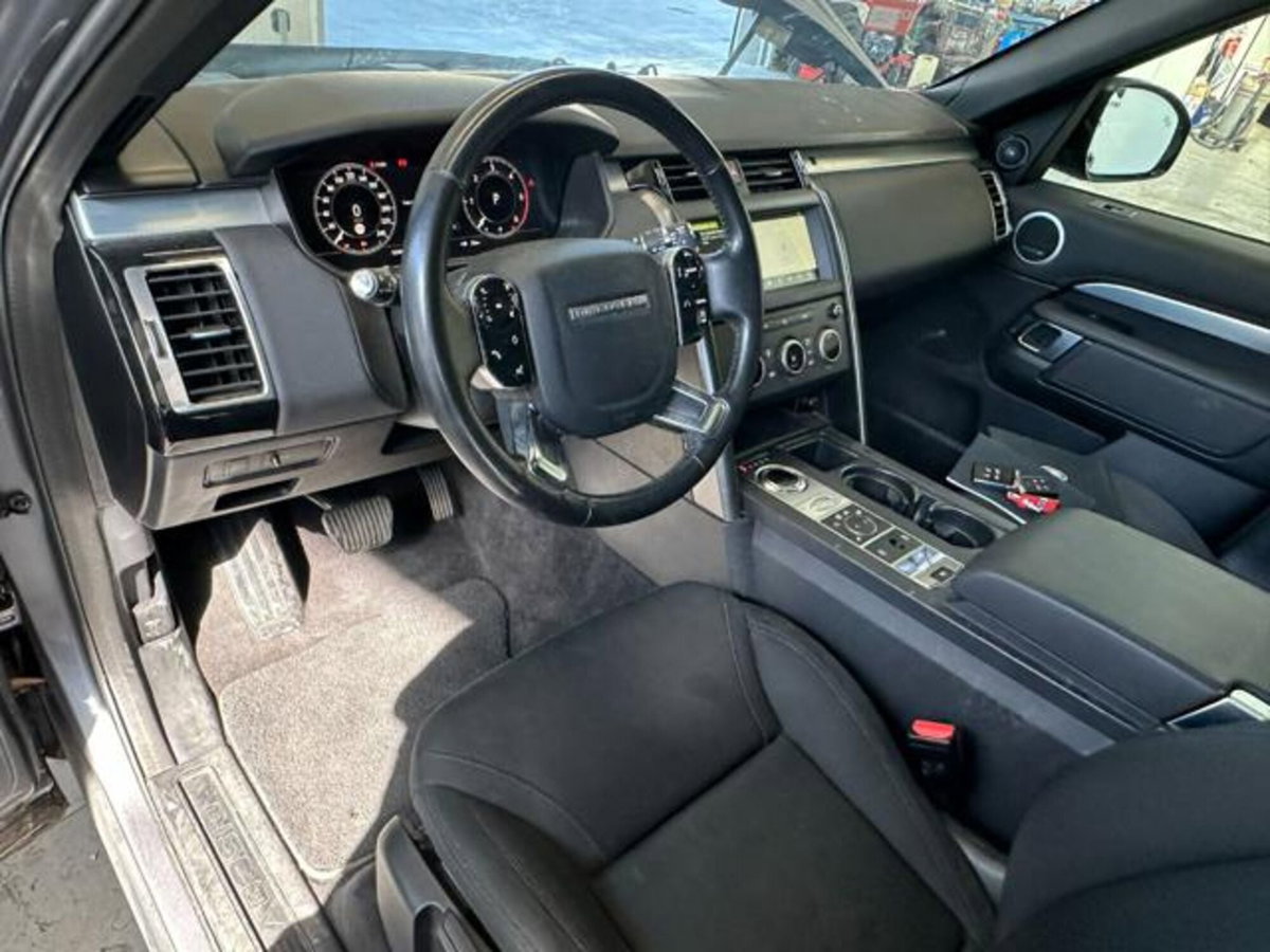 Land Rover Discovery 2.0 SD4 240 CV Landmark Edition (14)