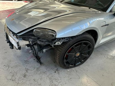 Porsche Taycan 4S Performance (10)