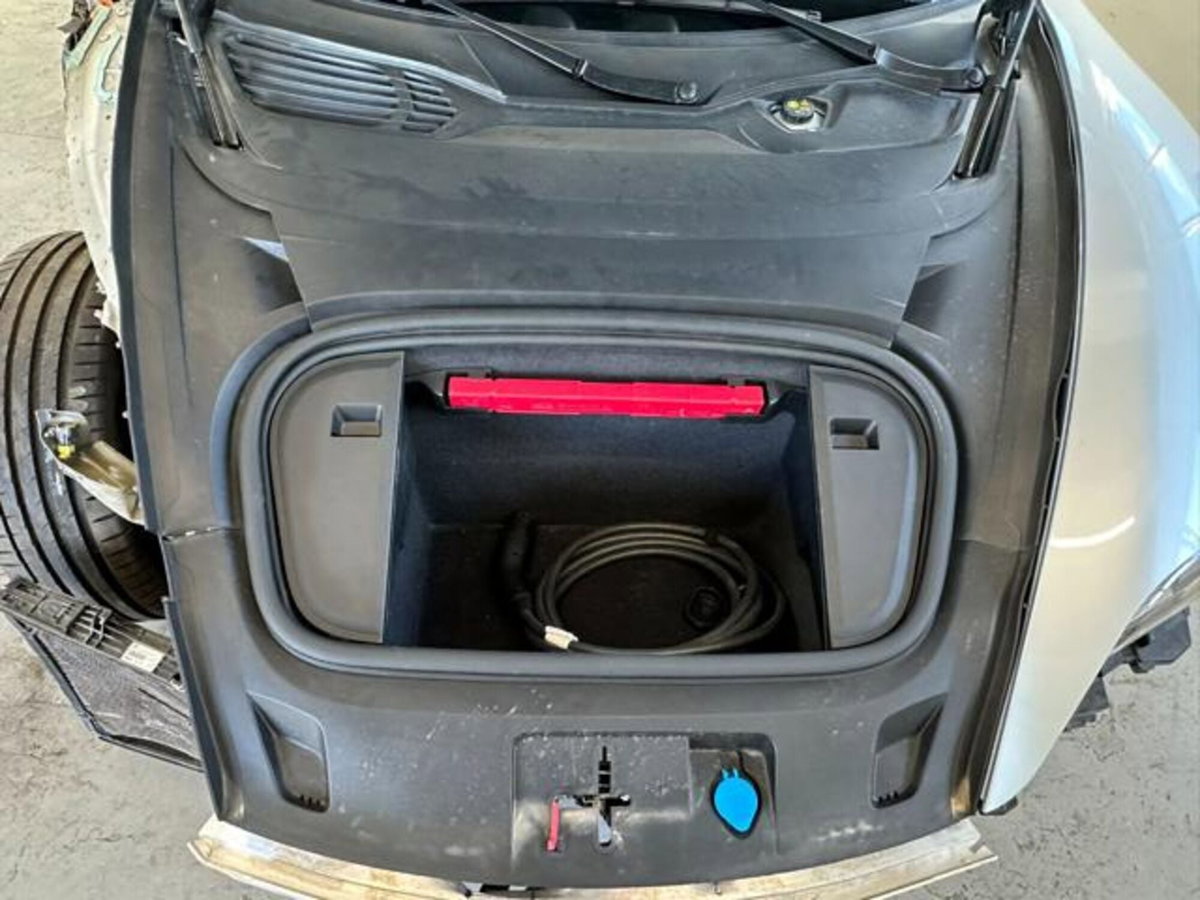 Porsche Taycan 4S Performance (11)