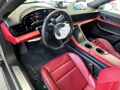 Porsche Taycan 4S Performance (14)