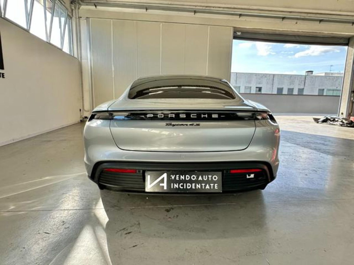 Porsche Taycan 4S Performance (6)