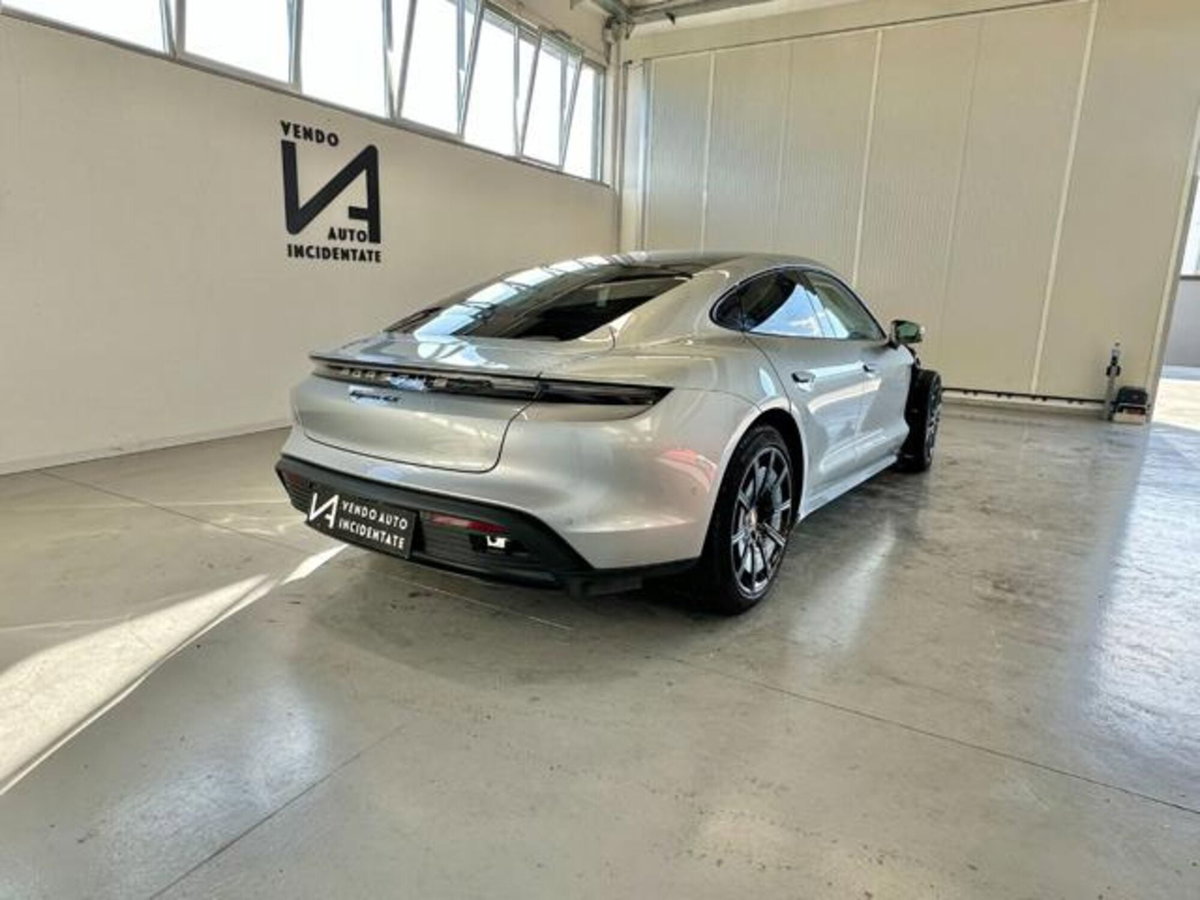 Porsche Taycan 4S Performance (7)
