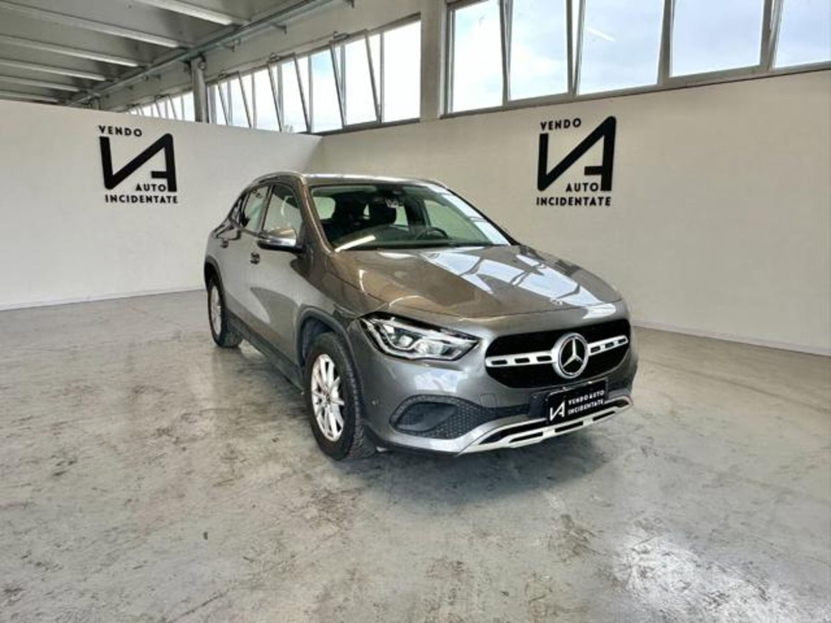 Mercedes-Benz GLA SUV 180 d Business Extra auto