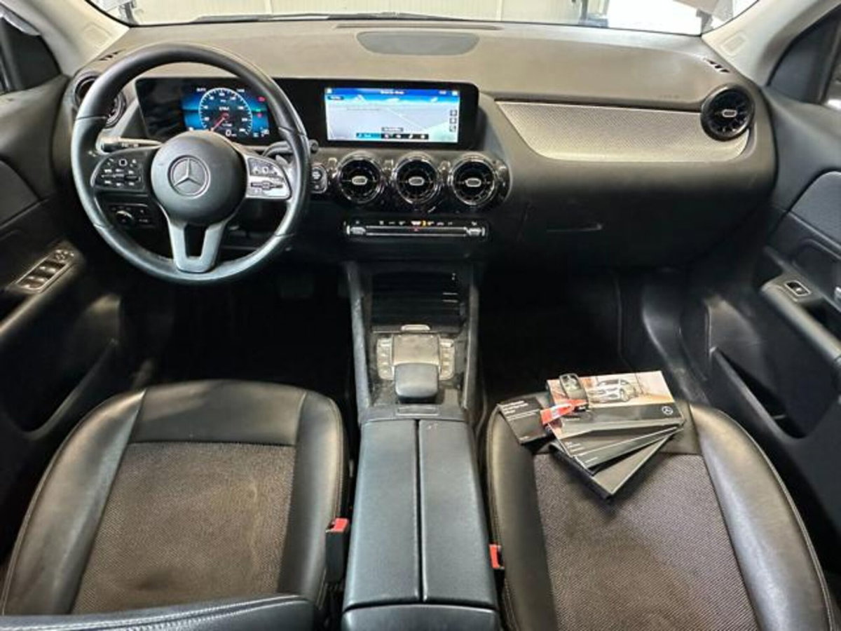 Mercedes-Benz GLA SUV 180 d Business Extra auto (13)