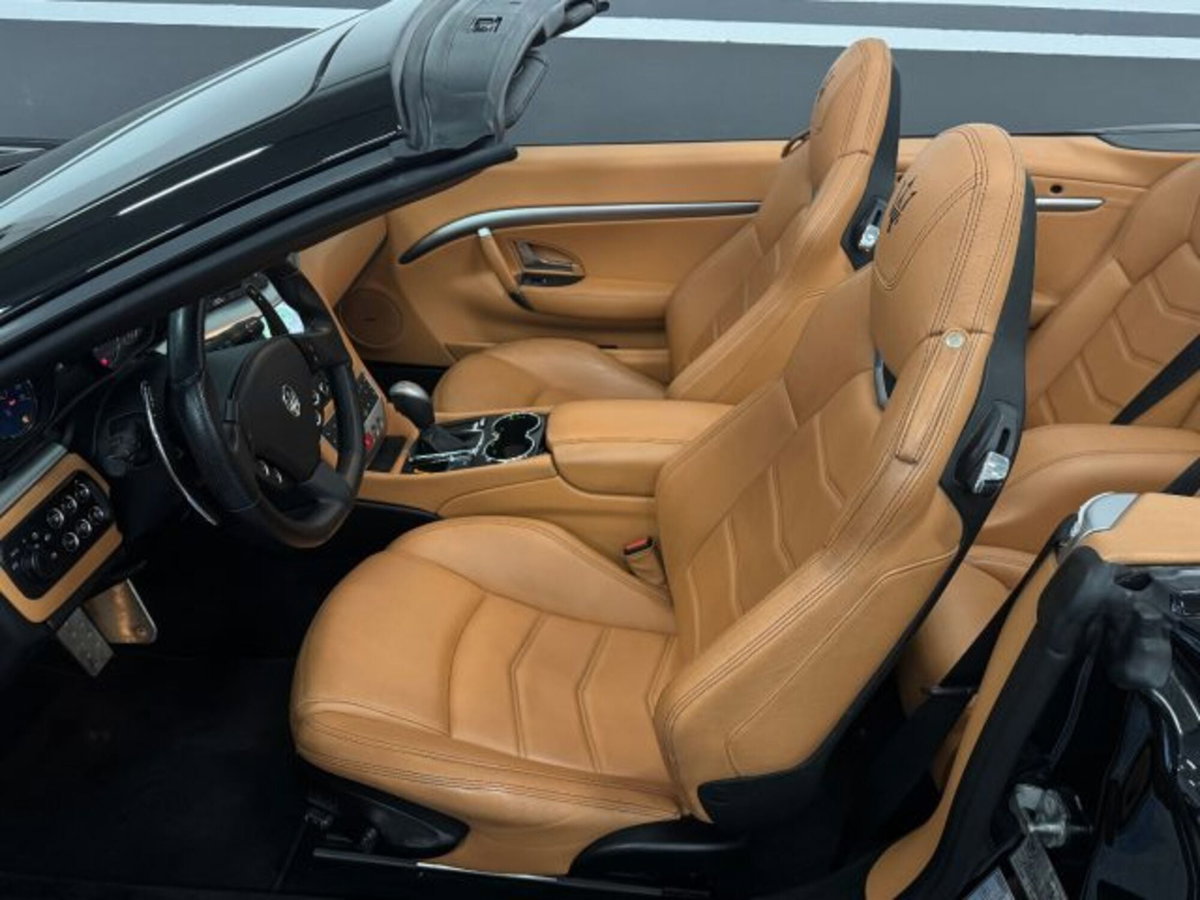 Maserati Grancabrio 4.7 V8 Sport (13)