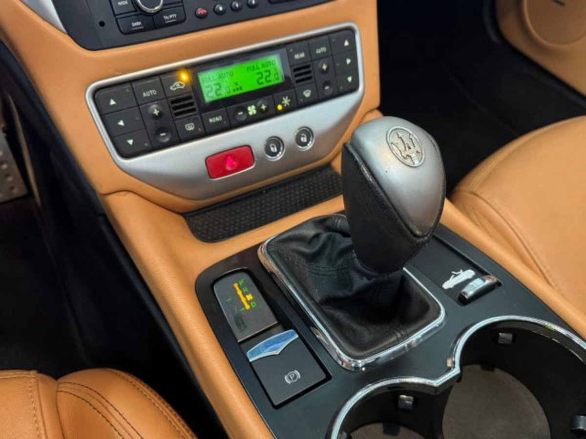 Maserati Grancabrio 4.7 V8 Sport (18)