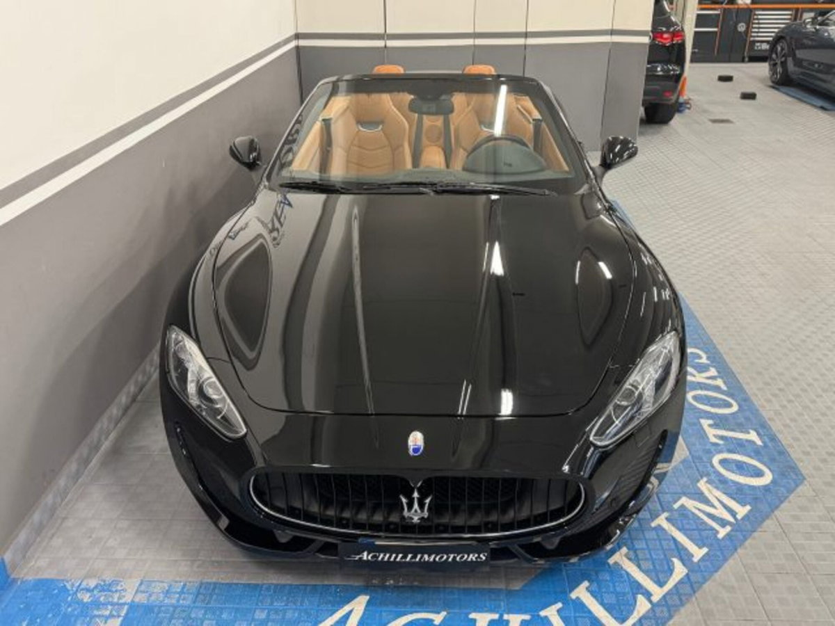 Maserati Grancabrio 4.7 V8 Sport (7)