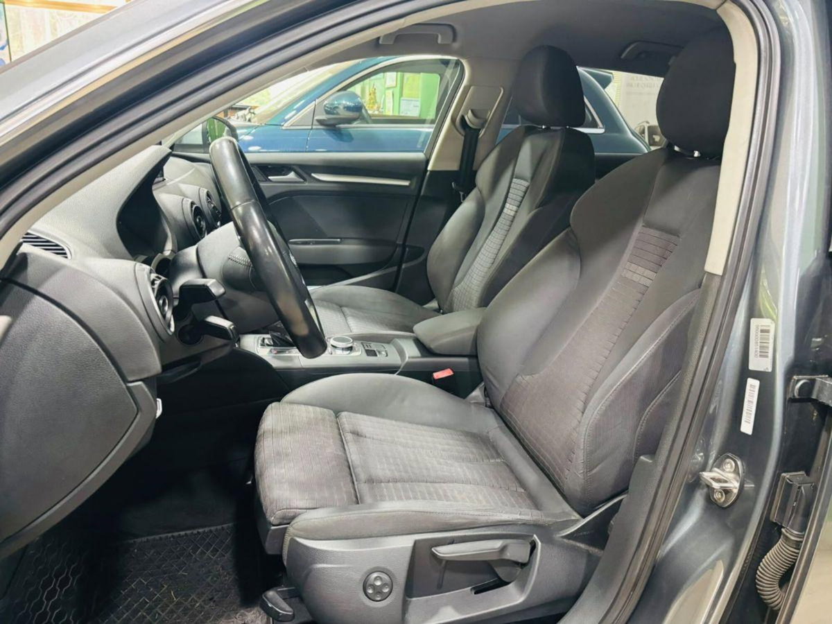 Audi A3 Sportback 1.6 TDI S tronic Ambition (11)